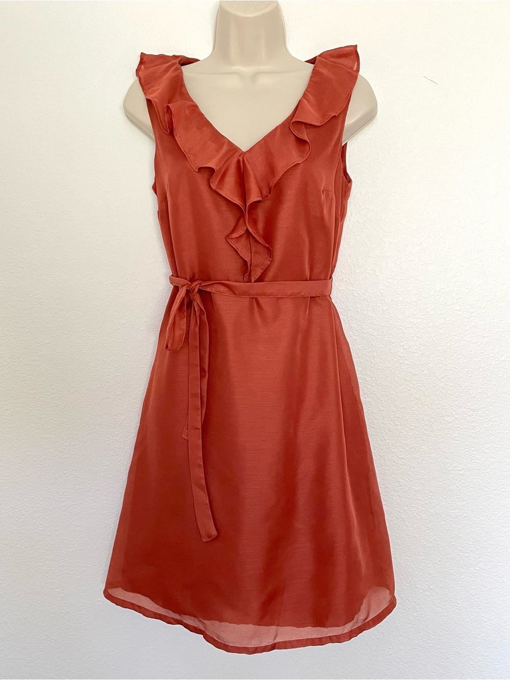 Merona Rust Burnt Orange Ruffle V-Neck Tie-Waist A-Line Dress With Pockets Sz 6